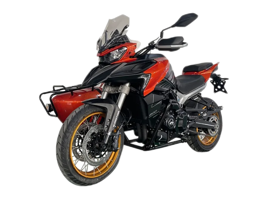 QJMOTOR 骁800+